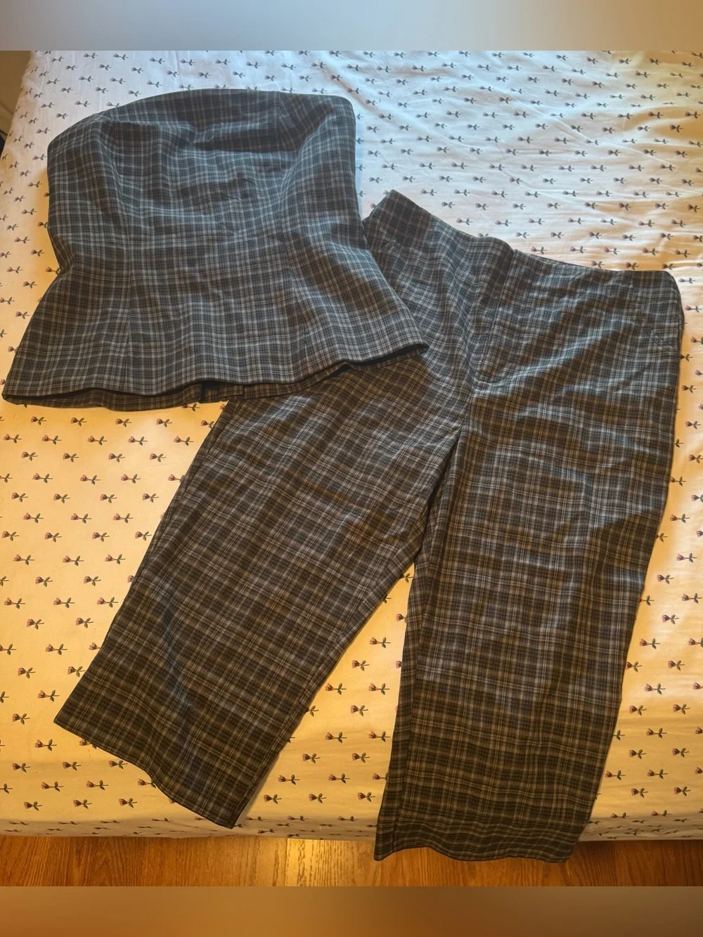 Reformation x Kacey Musgraves two piece set - Picture 2 of 11